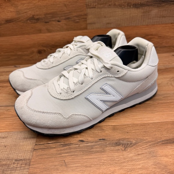 NEW BALANCE 515 V3 women size 10  white Running Athletic Sneakers - Picture 2 of 9